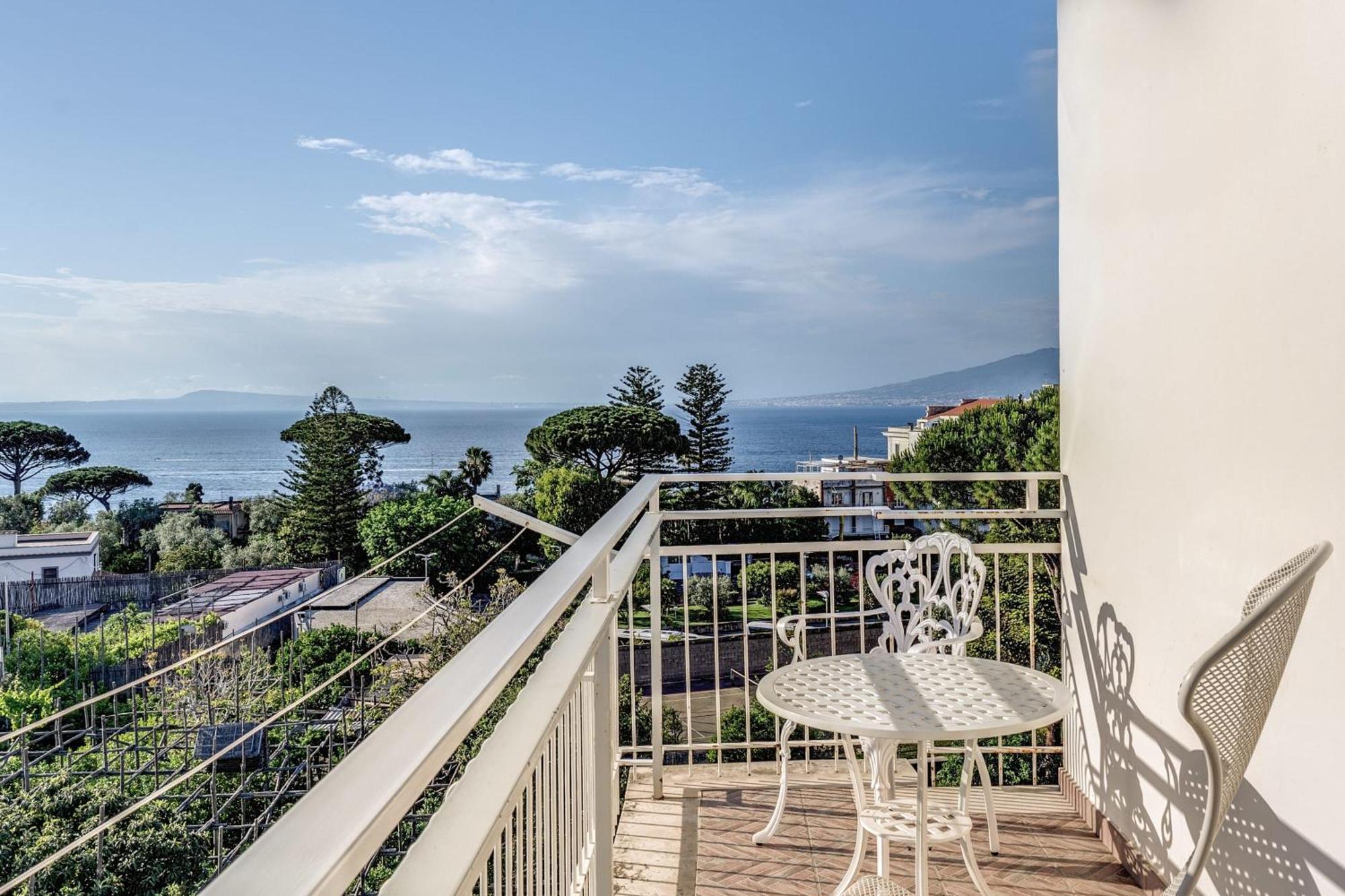 Appartamento La Musica Sorrento Esterno foto